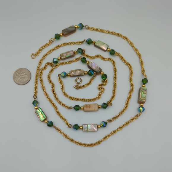 Vintage Gold Tone Necklace Abalone Shell Green AB Glass Beads Stations Long 42" - Picture 9 of 10